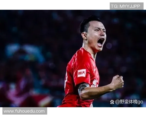 嘴歪的足球明星如何在绿茵场上逆袭成传奇的故事与启示