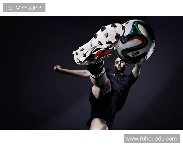 足球明星面孔融合艺术作品展现球场魅力与个性之美